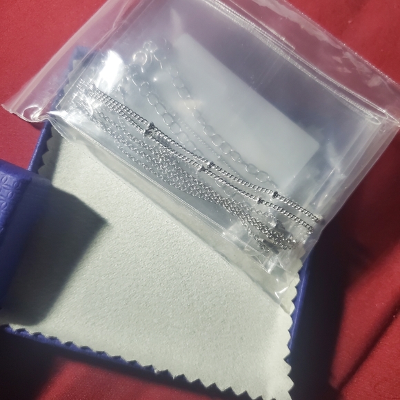 14k White Gold Plated M Initial Necklace Set Gift Box - Picture 3 of 4